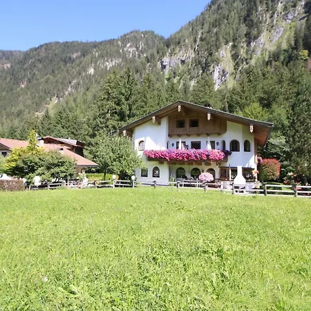 Vronis Waldhaus Adults Only Lägenhetshotell Mayrhofen