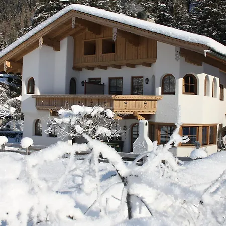 Vronis Waldhaus Adults Only