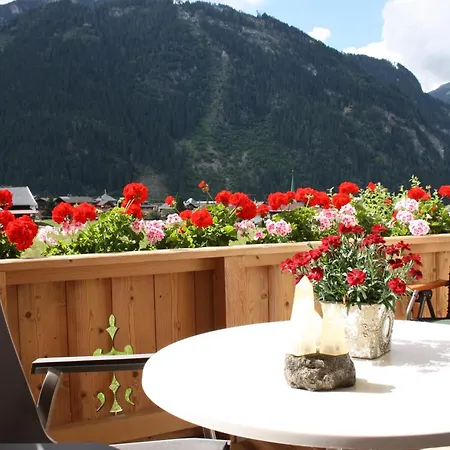 Aparthotel Vronis Waldhaus Adults Only