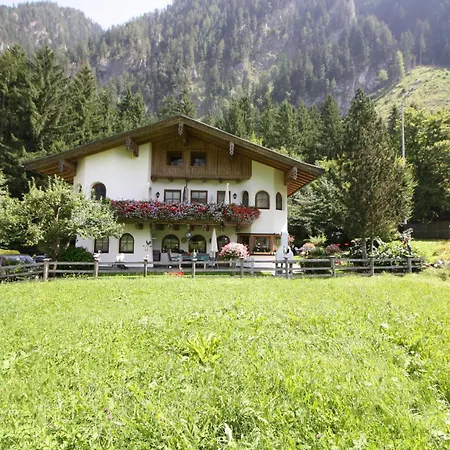 Vronis Waldhaus Adults Only Apart Otel 4*