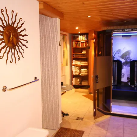 Hotel apartamentowy Vronis Waldhaus Adults Only