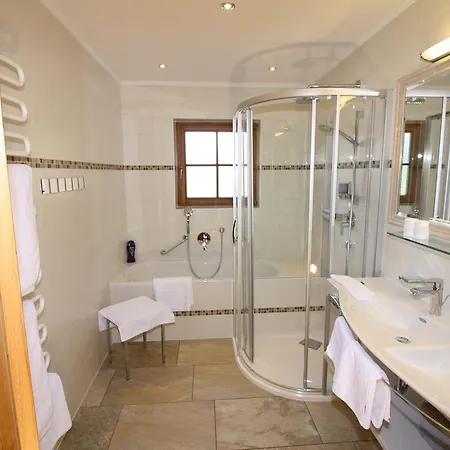 Lägenhetshotell Vronis Waldhaus Adults Only Mayrhofen