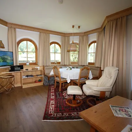 Vronis Waldhaus Appart hôtel 4*