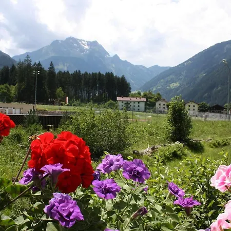 Vronis Waldhaus 4* Mayrhofen